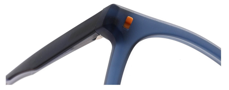 retro round sunglasses e787cda5-46bf-476f-8779-6e3b104b8020