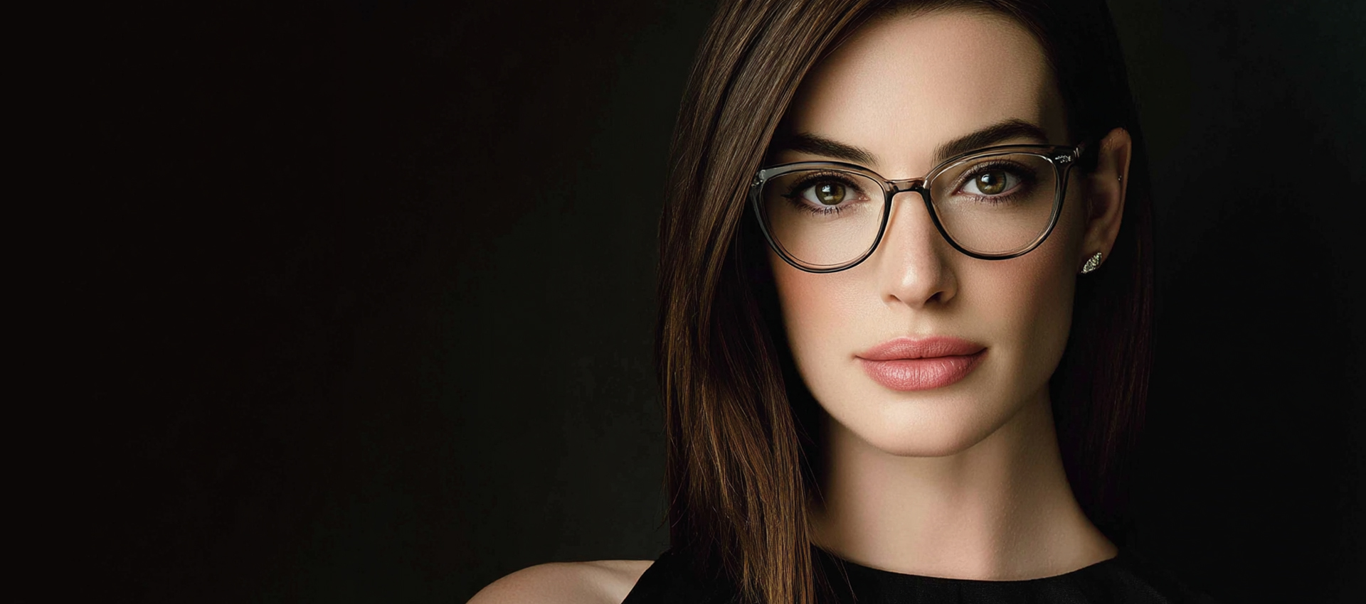 Innovation in Acetate Glasses and Smart Eyewear