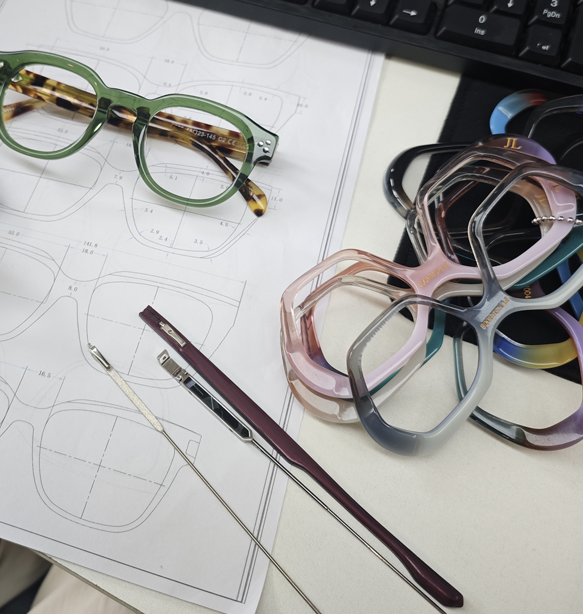 OEM Custom Glasses Factory with Low MOQ